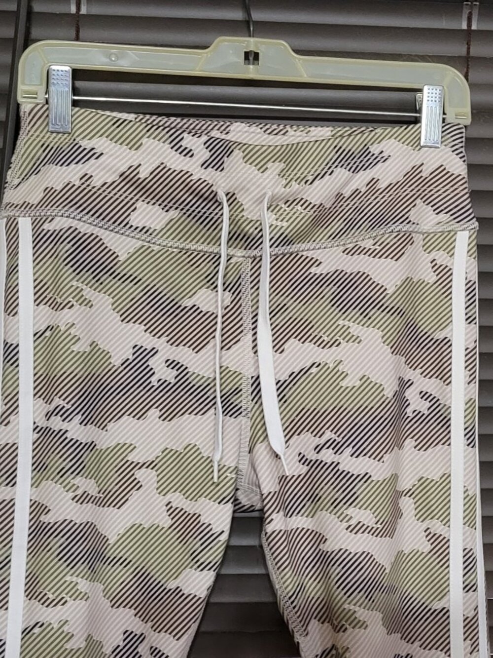 Avia / New York/unbranded womans leggings/capris/bermuda shorts size m 8-10 - Picture 5 of 15